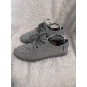 Women's TOMS Gray Canvas Sneakers Size 6.5